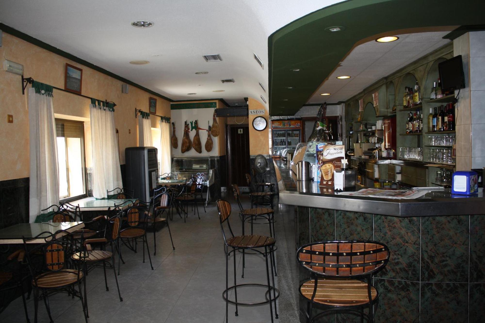Hotel Carvajal Torrejon el Rubio Exterior photo