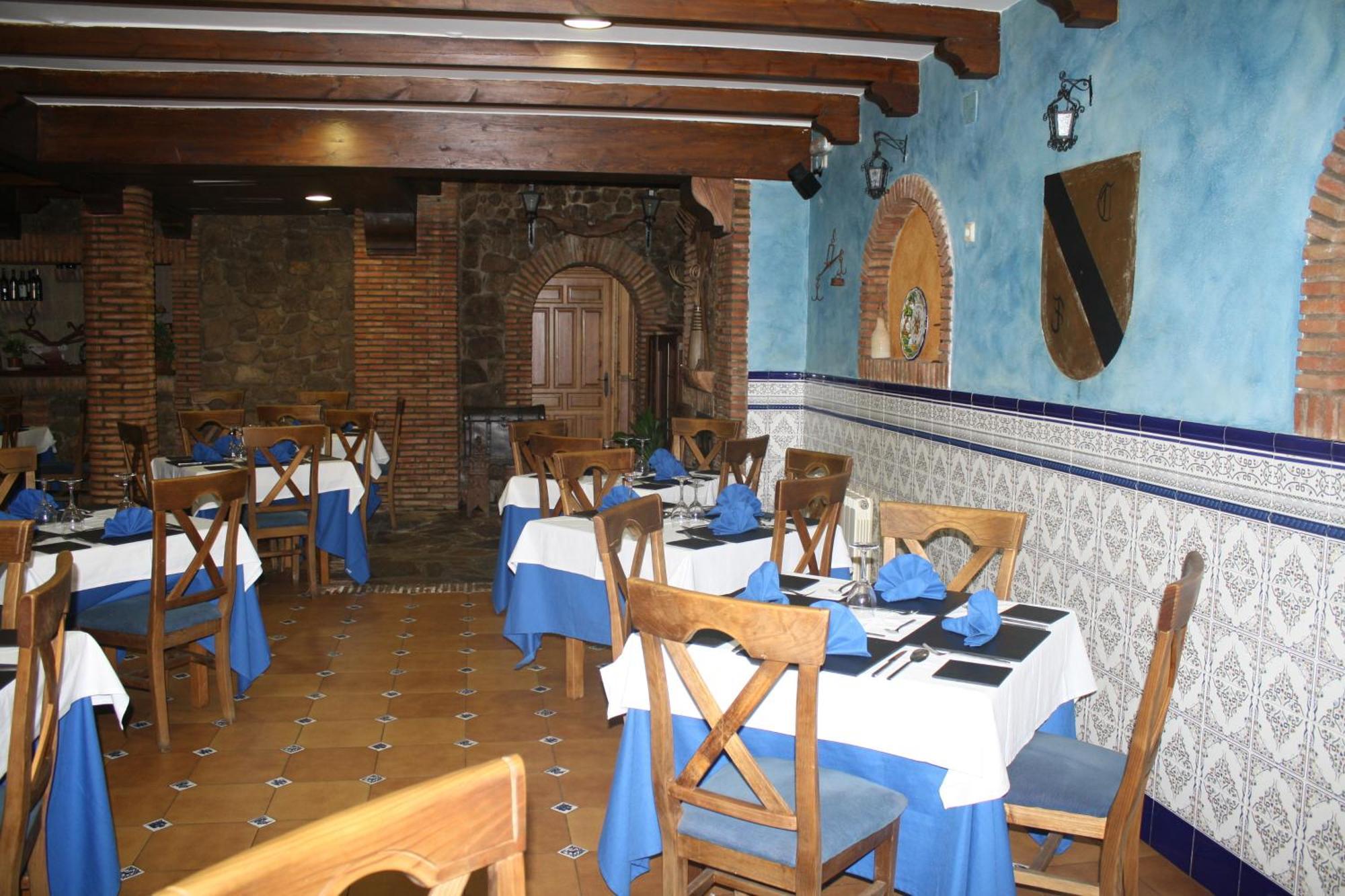 Hotel Carvajal Torrejon el Rubio Exterior photo