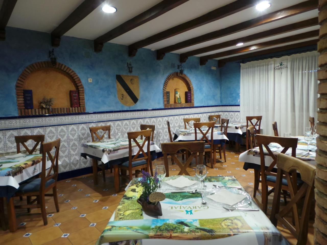 Hotel Carvajal Torrejon el Rubio Exterior photo